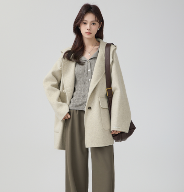 High-grade Short Hooded Woolen Coat